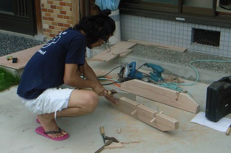 家具製作中