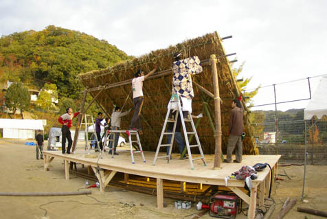 淡河そら祭り ステージ製作中